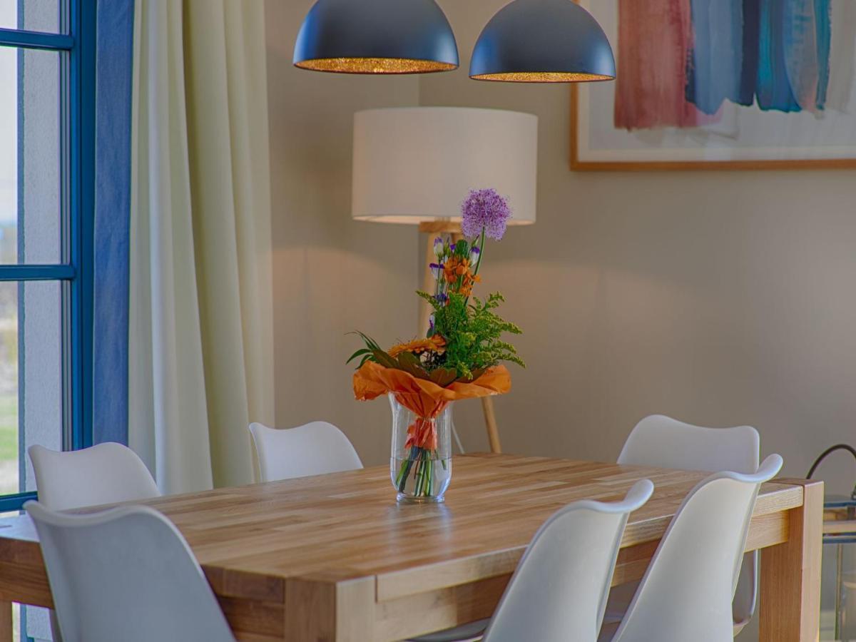Reetland Am Meer - Premium Reetdachvilla Mit 3 Schlafzimmern, Sauna Und Kamin F23 德兰斯克 外观 照片