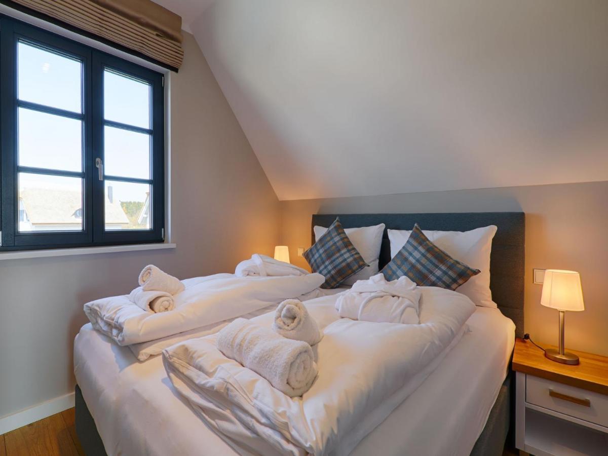 Reetland Am Meer - Premium Reetdachvilla Mit 3 Schlafzimmern, Sauna Und Kamin F23 德兰斯克 外观 照片